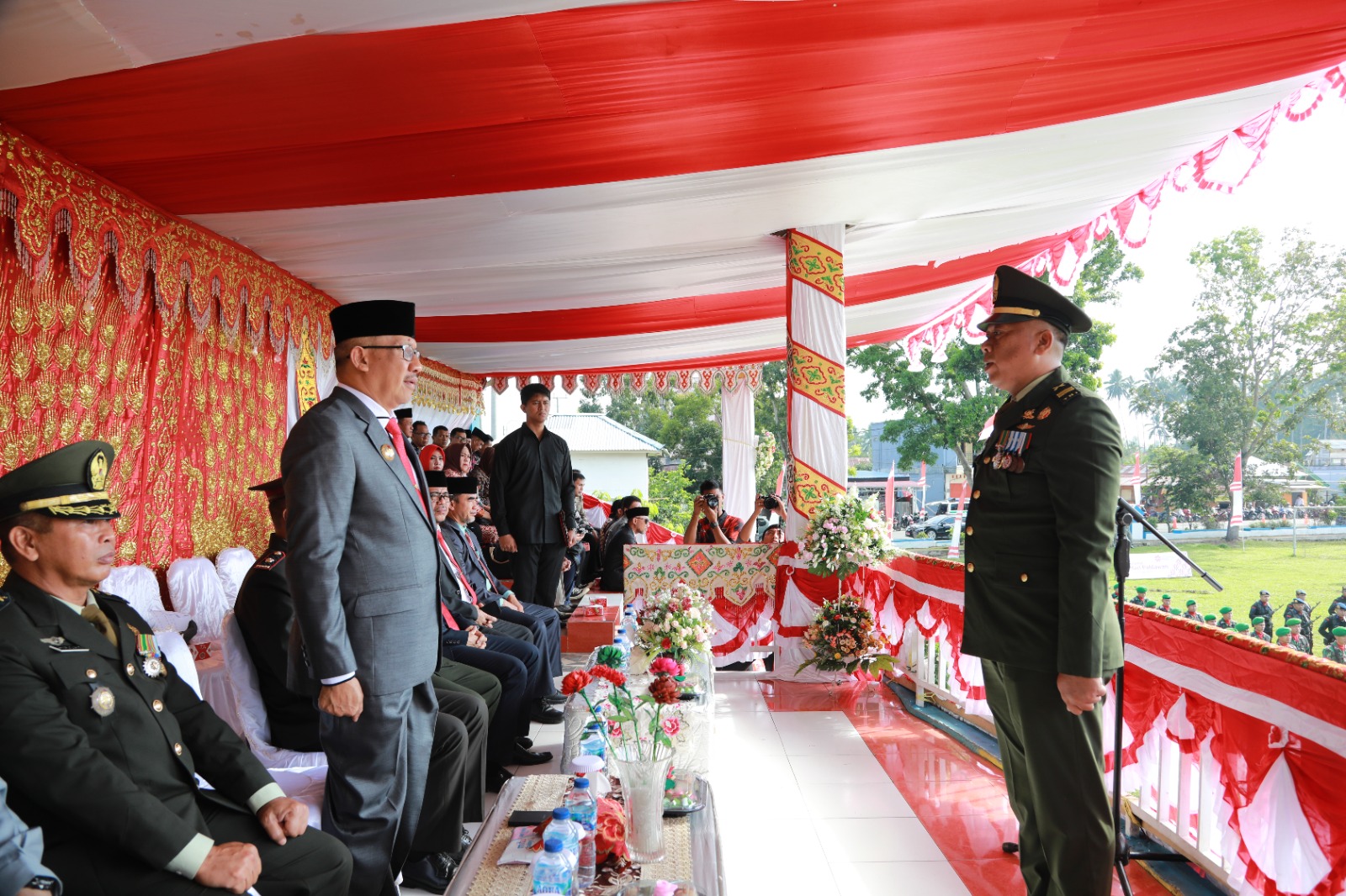 Pj Wali Kota Asripan Nani Inspektur Upacara Peringatan Hari Pahlawan